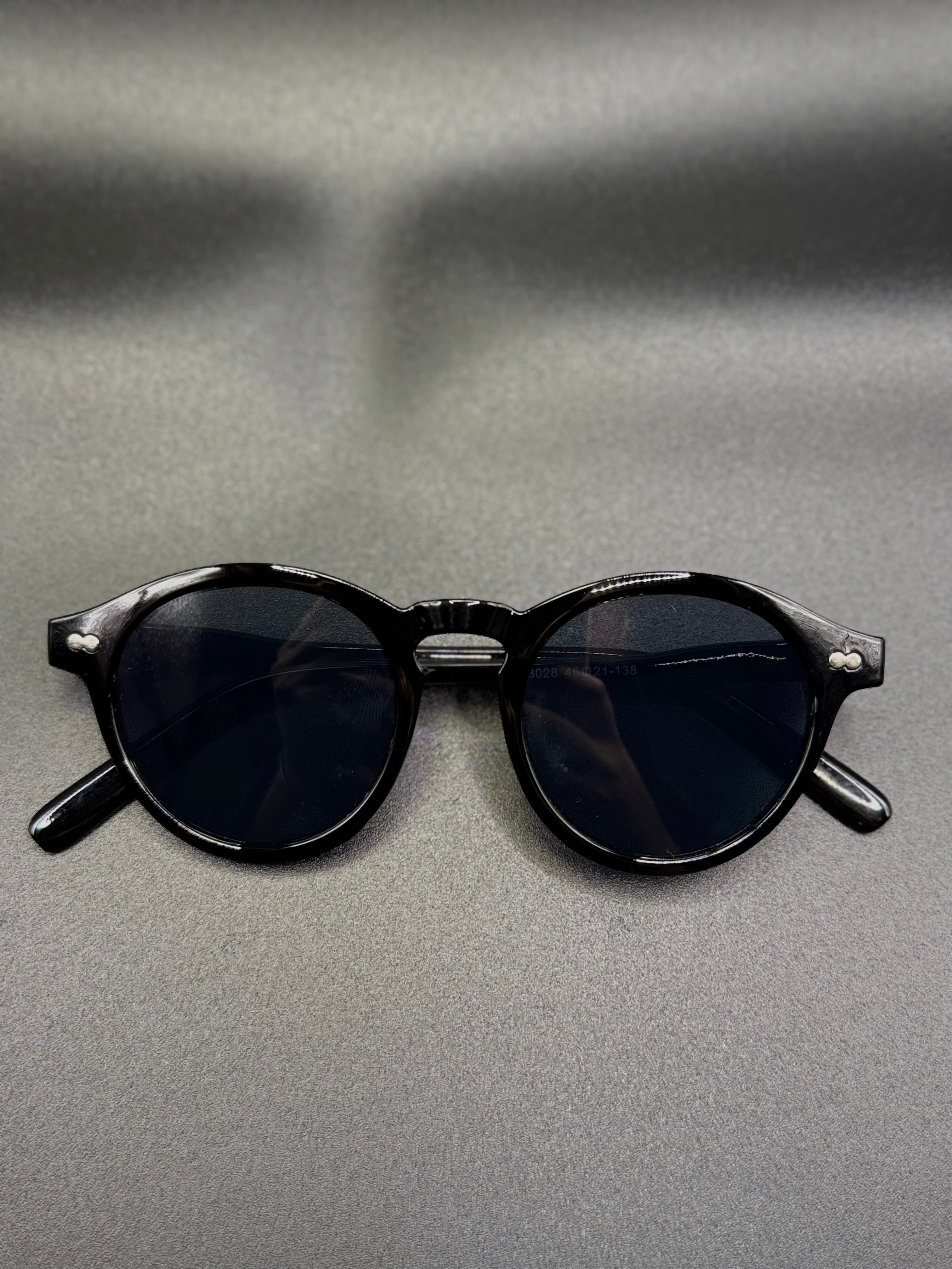 Óclus Clássico Preto